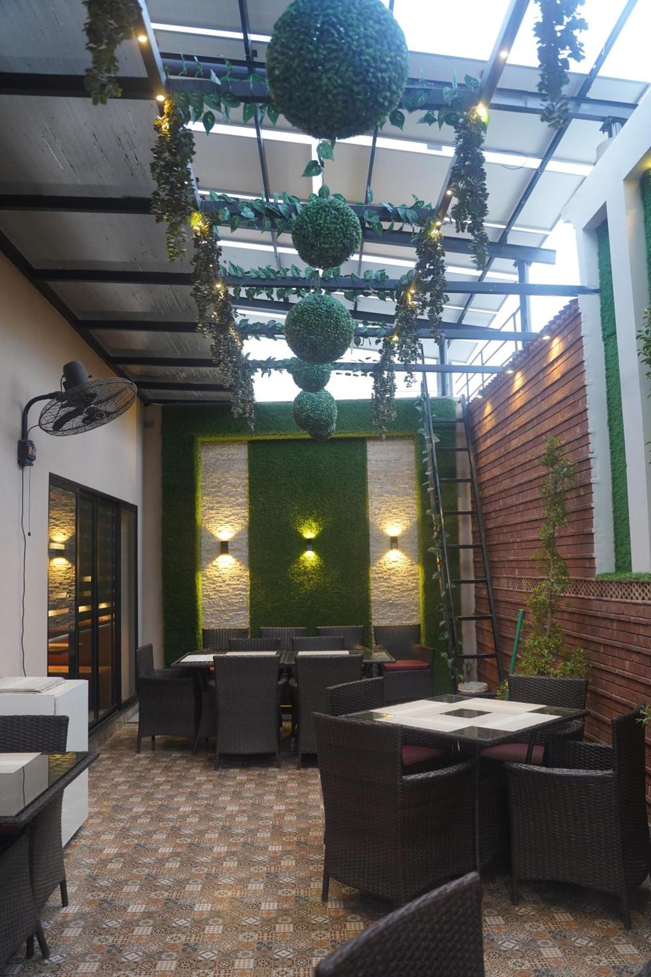 Swarg Hotel Sahiwal Εξωτερικό φωτογραφία